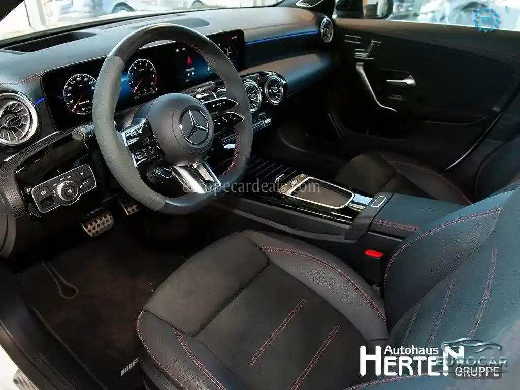 Mercedes-Benz CLA 45 AMG