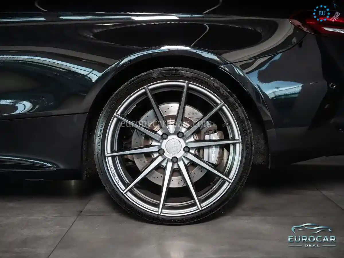 Mercedes-Benz C 63 AMG