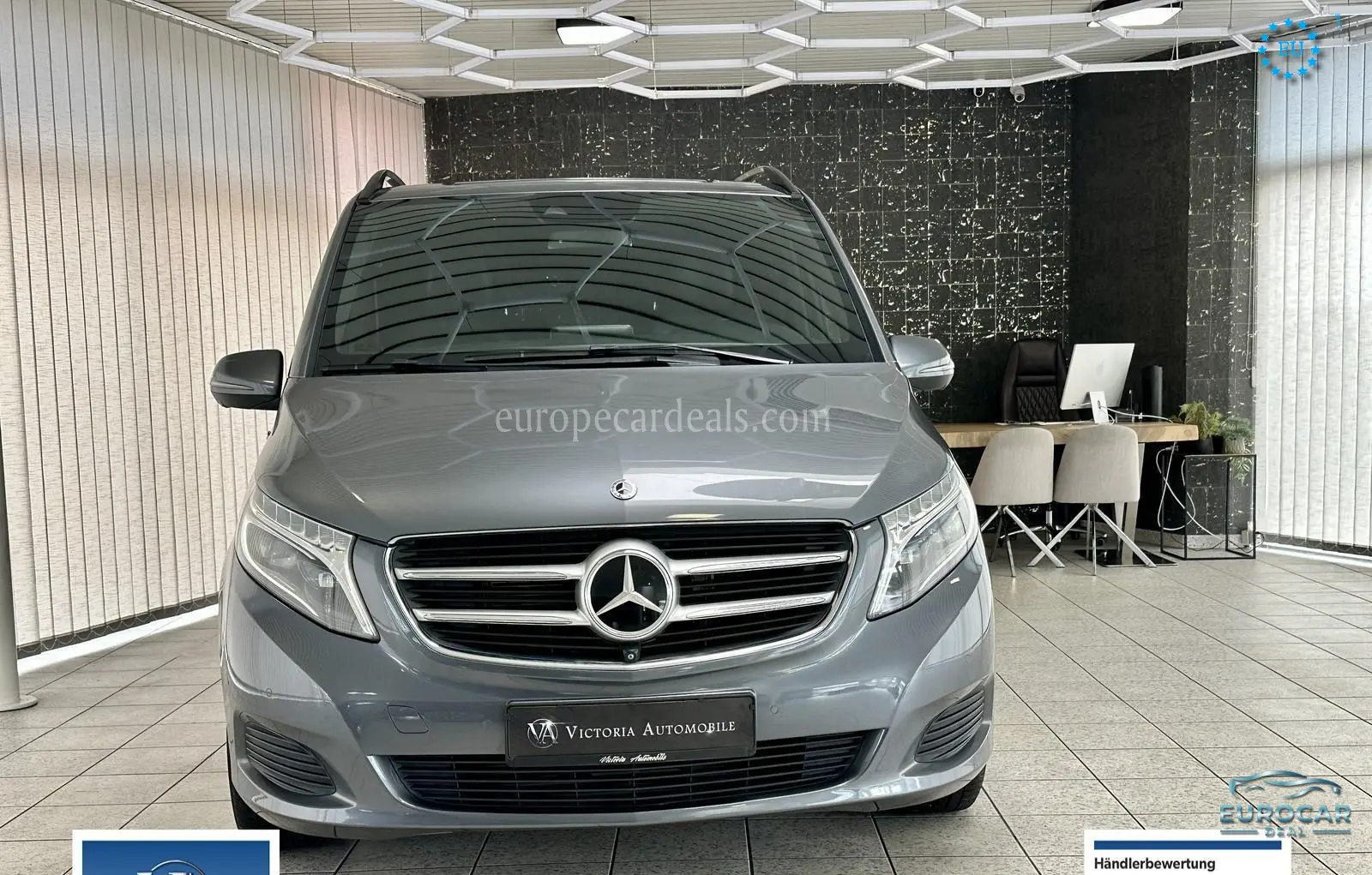 Mercedes-Benz V 220