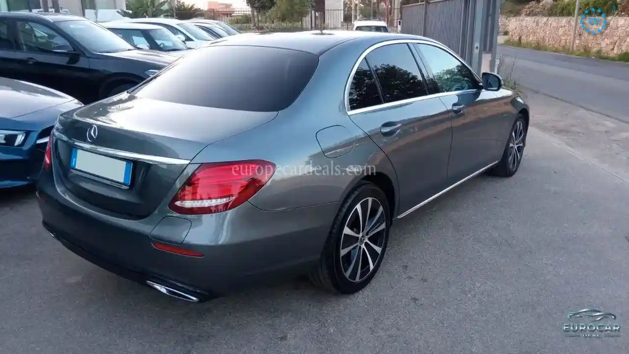 Mercedes-Benz E 300