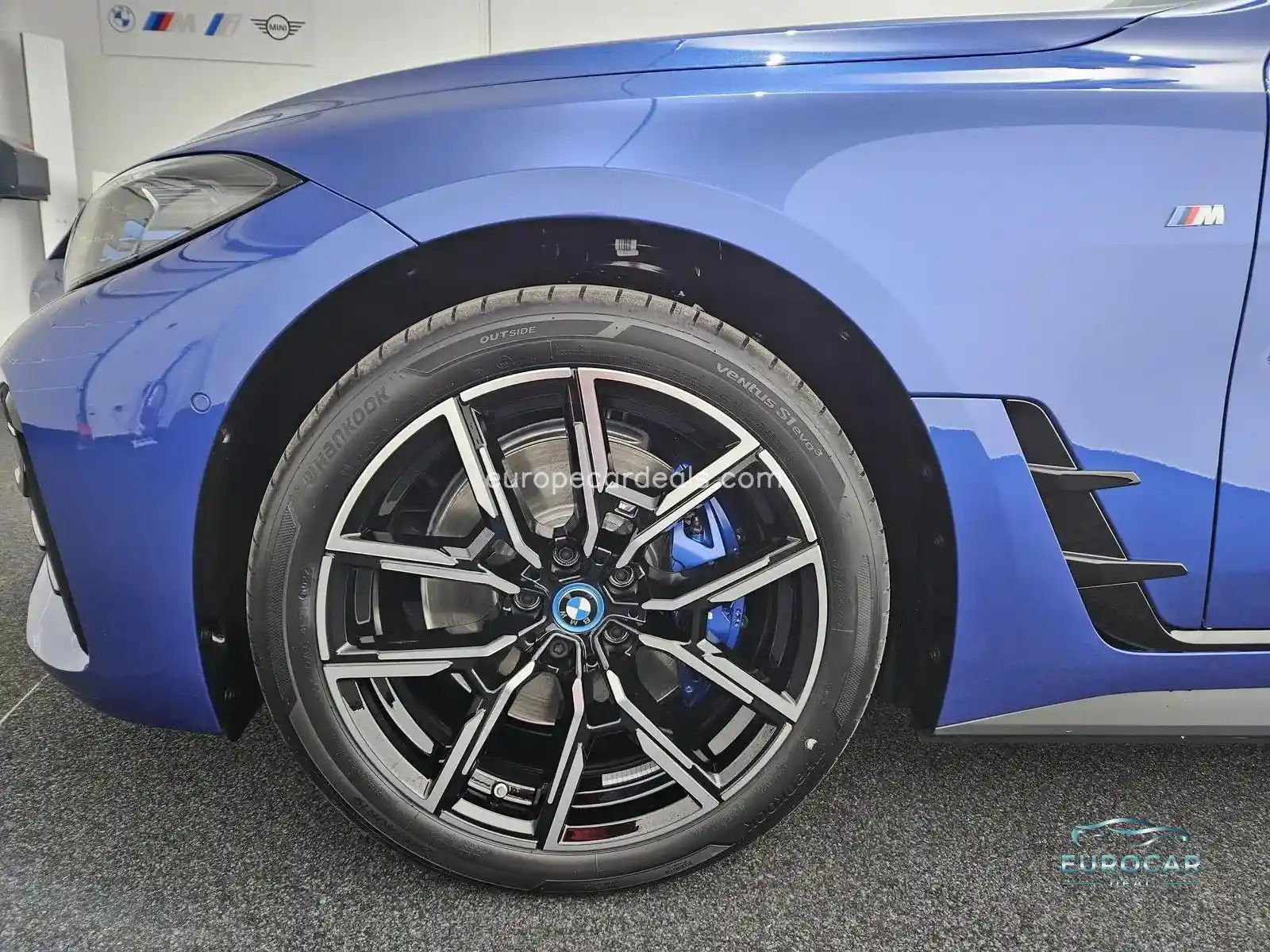 BMW i4