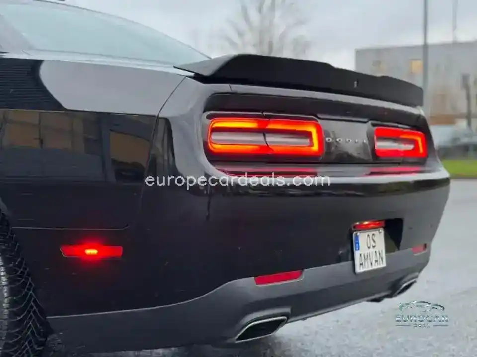 Dodge Challenger