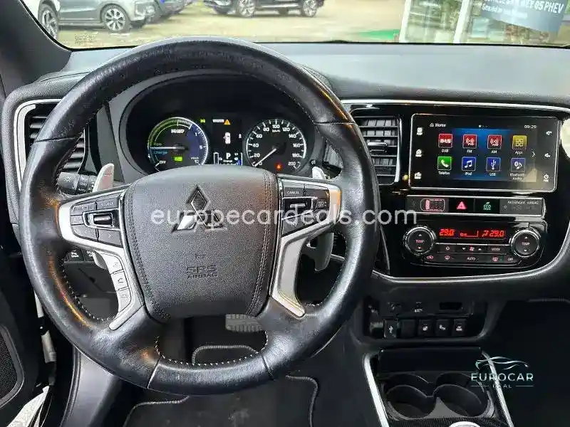 Mitsubishi Plug-in Hybrid Outlander