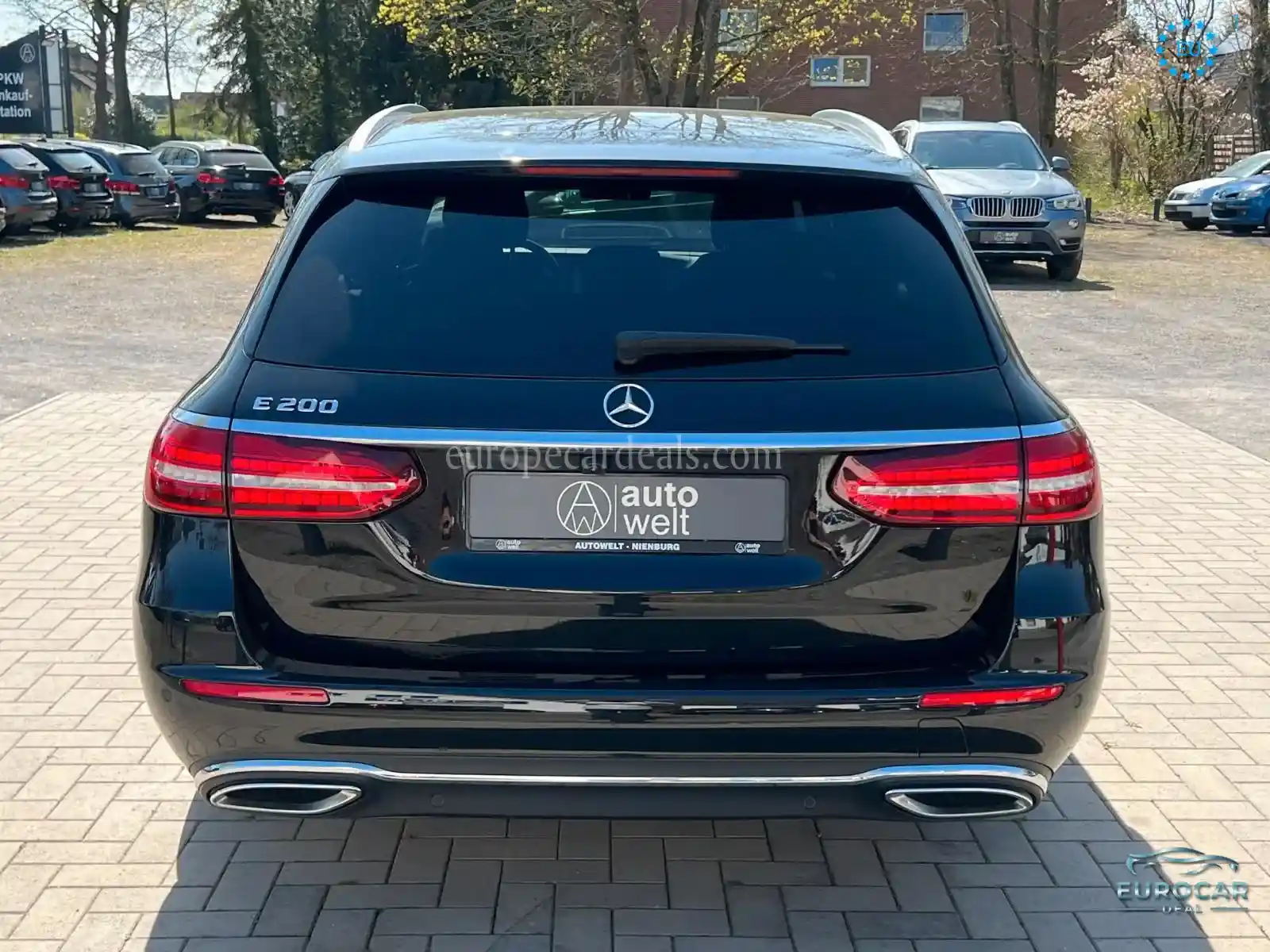 Mercedes-Benz E 200