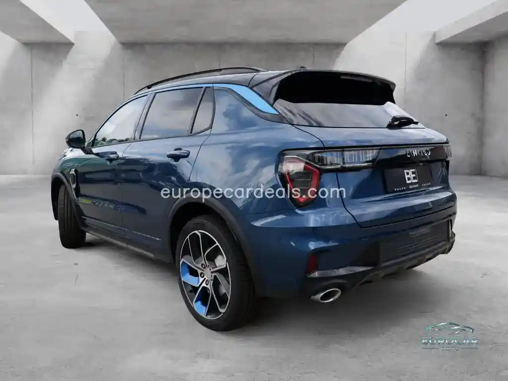 Lynk&Co 01