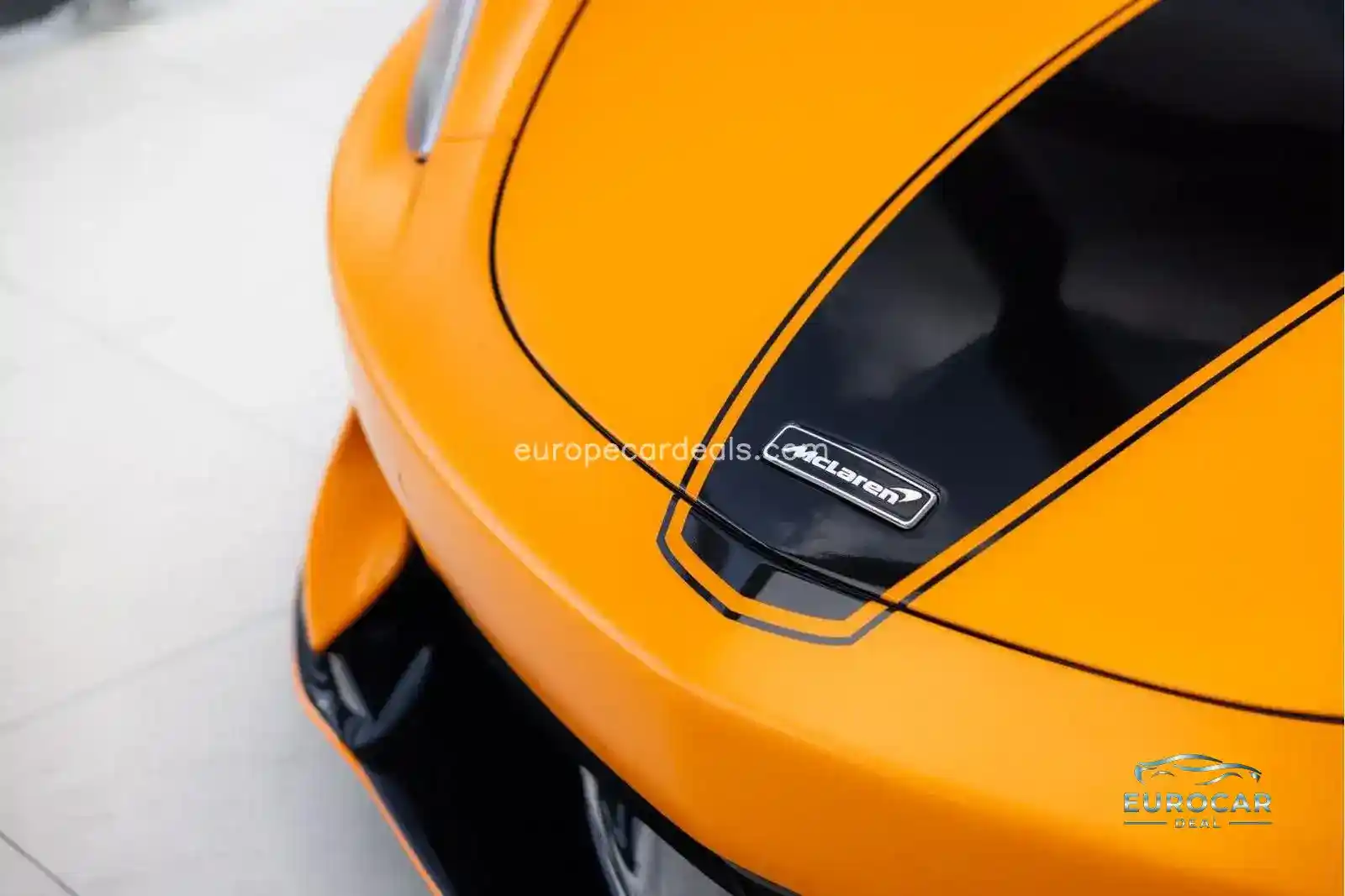 McLaren GT