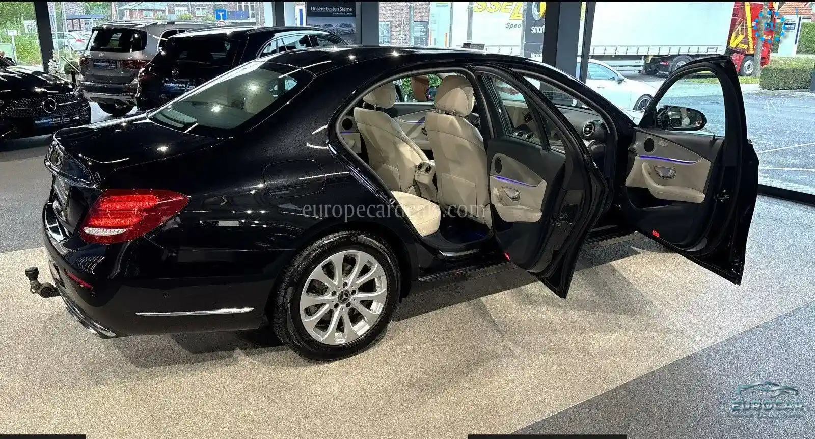 Mercedes-Benz E 200