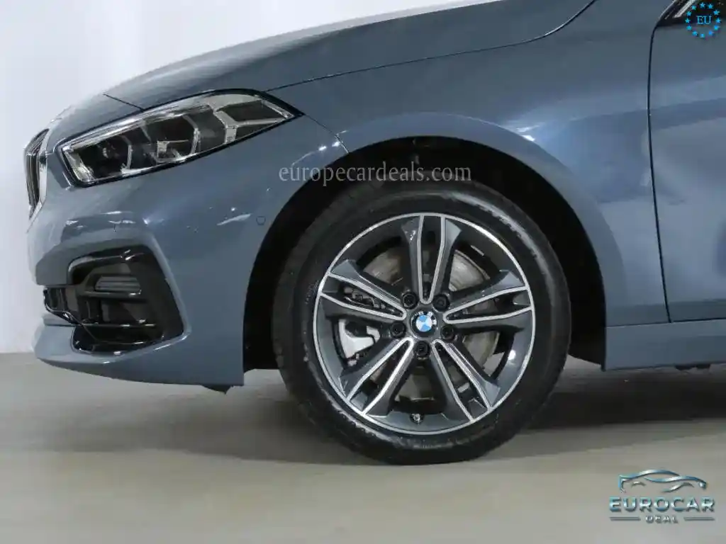 BMW 120