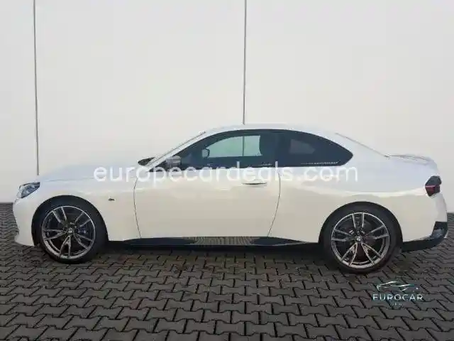 BMW M240i