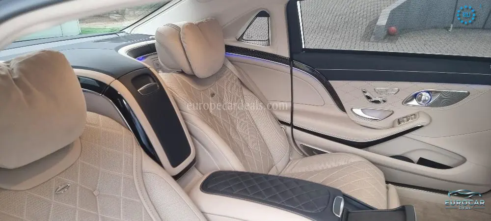 Mercedes-Benz S 560