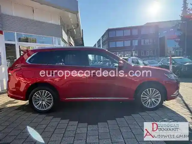 Mitsubishi Plug-in Hybrid Outlander