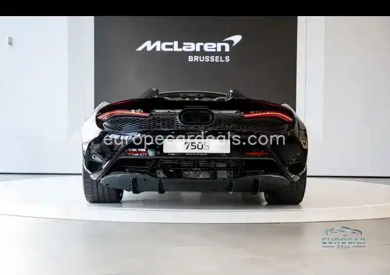 McLaren 750S