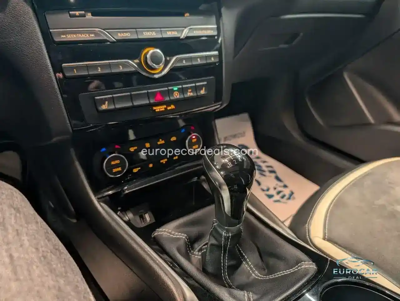 Infiniti Q30