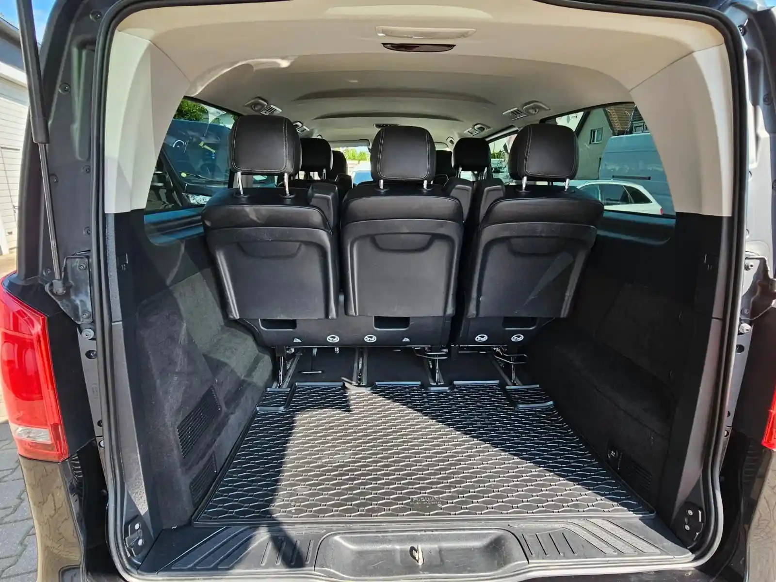 Mercedes-Benz V 200