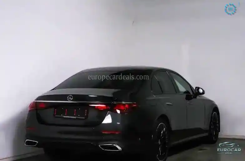 Mercedes-Benz E 220
