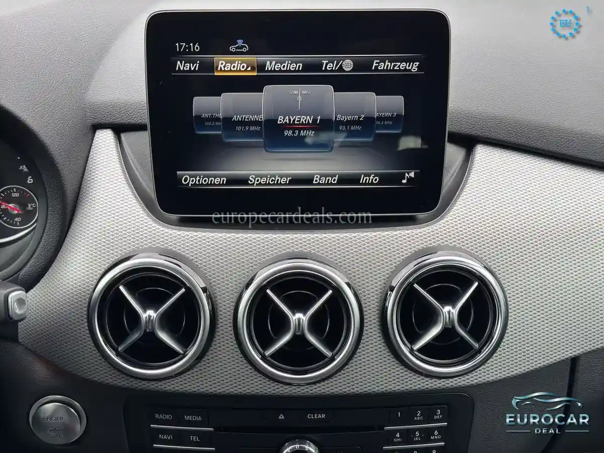 Mercedes-Benz B 200