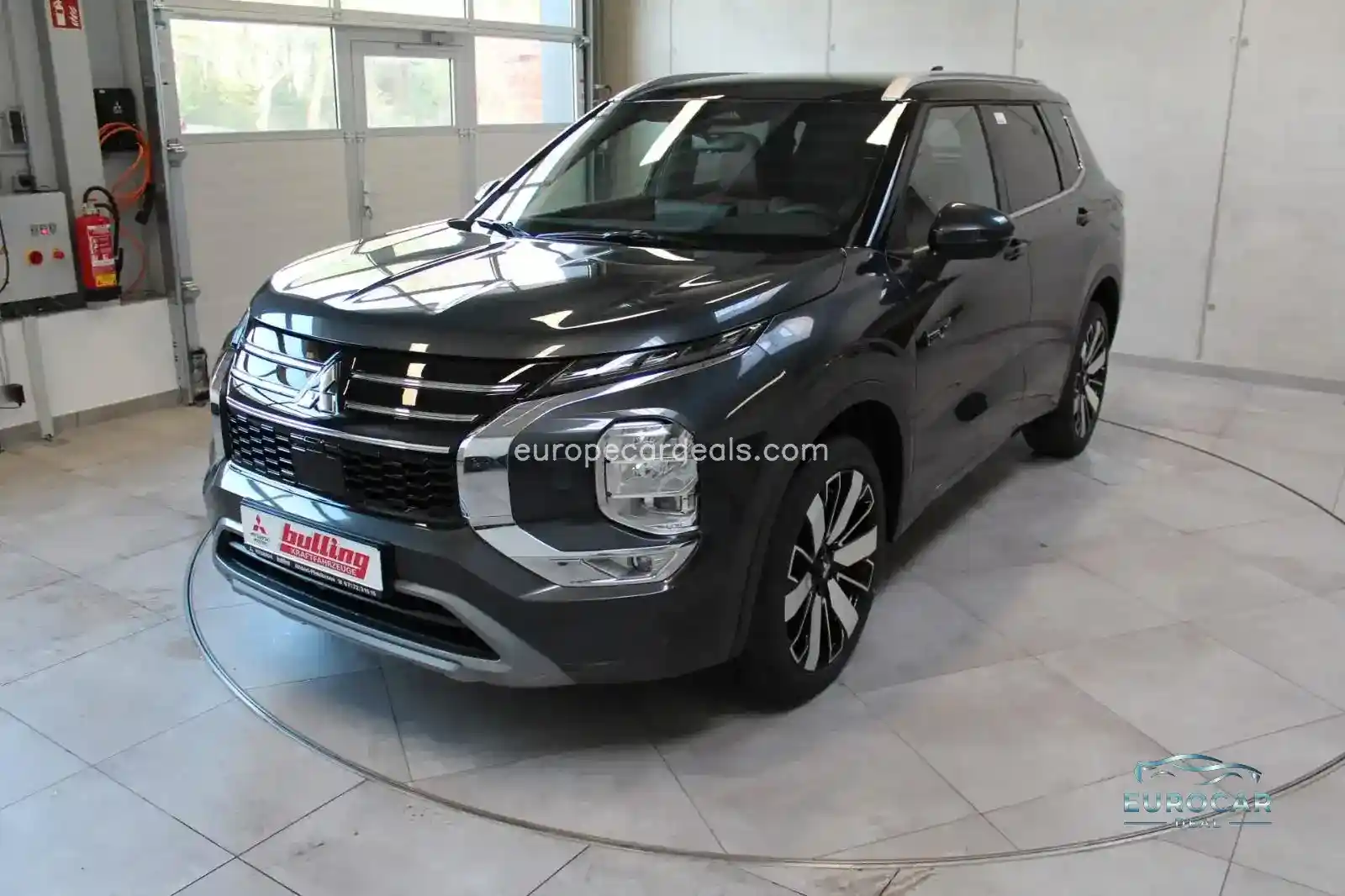 Mitsubishi Plug-in Hybrid Outlander