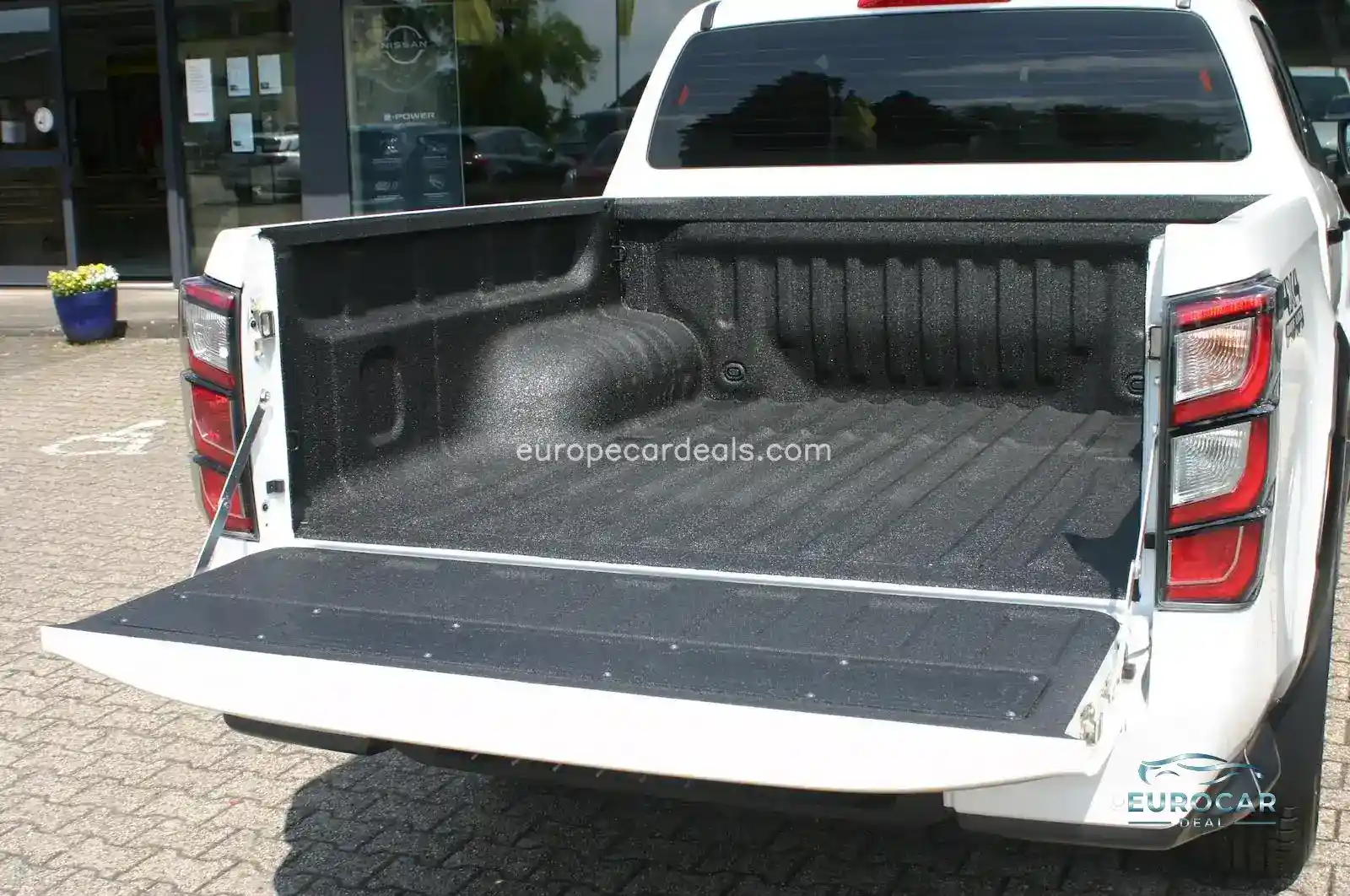 Double Cab 4×4 V-CROSS Automatik|Diff