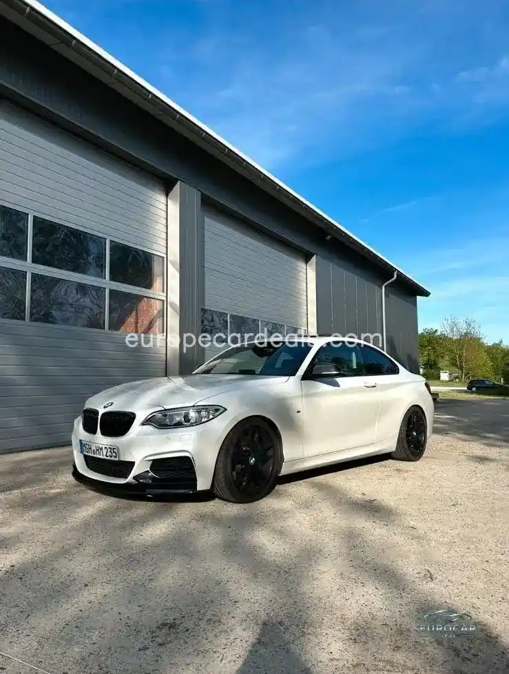 BMW M235
