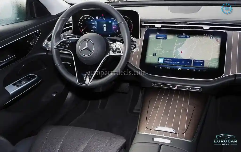 Mercedes-Benz E 220