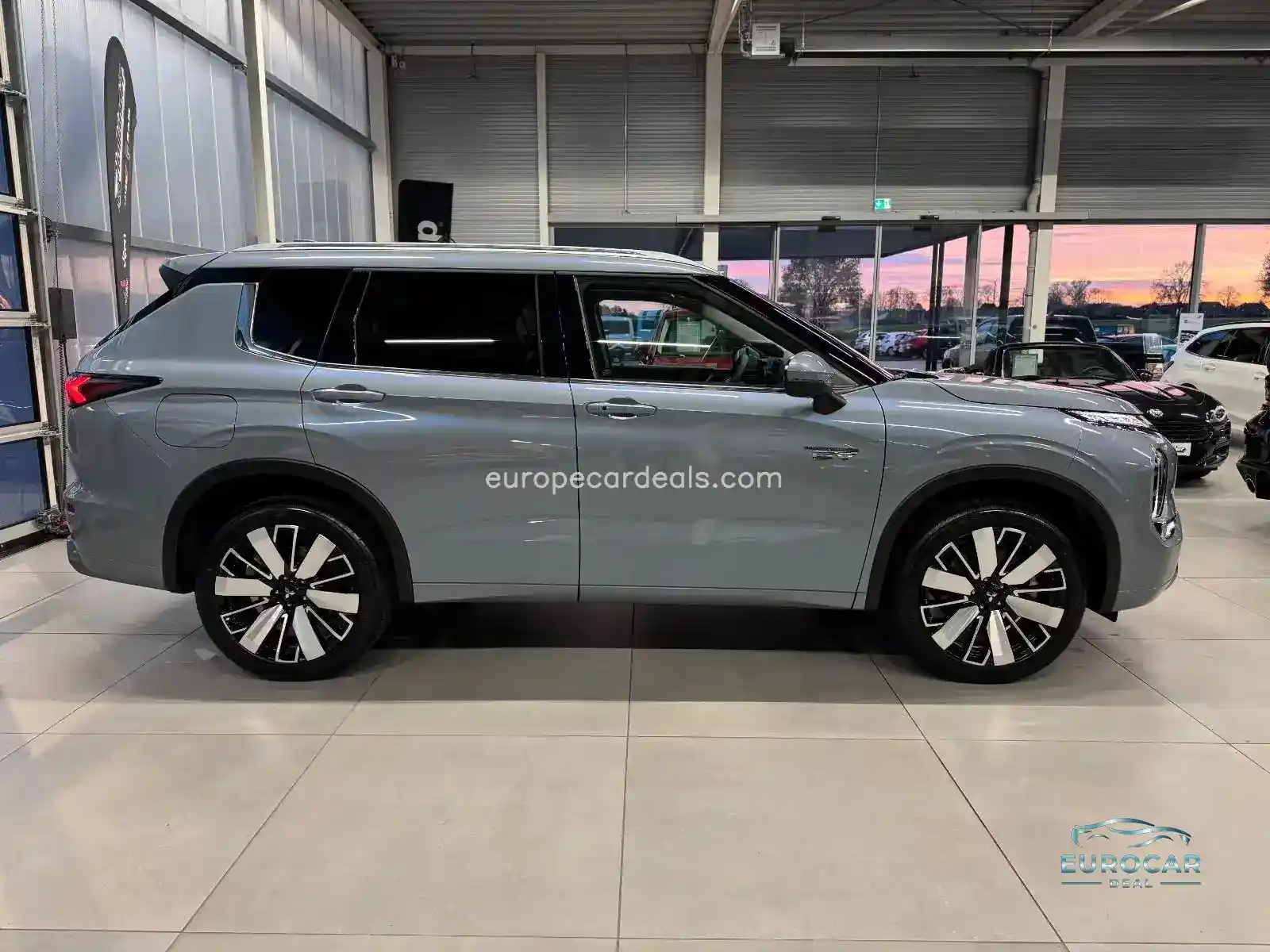 Mitsubishi Plug-in Hybrid Outlander