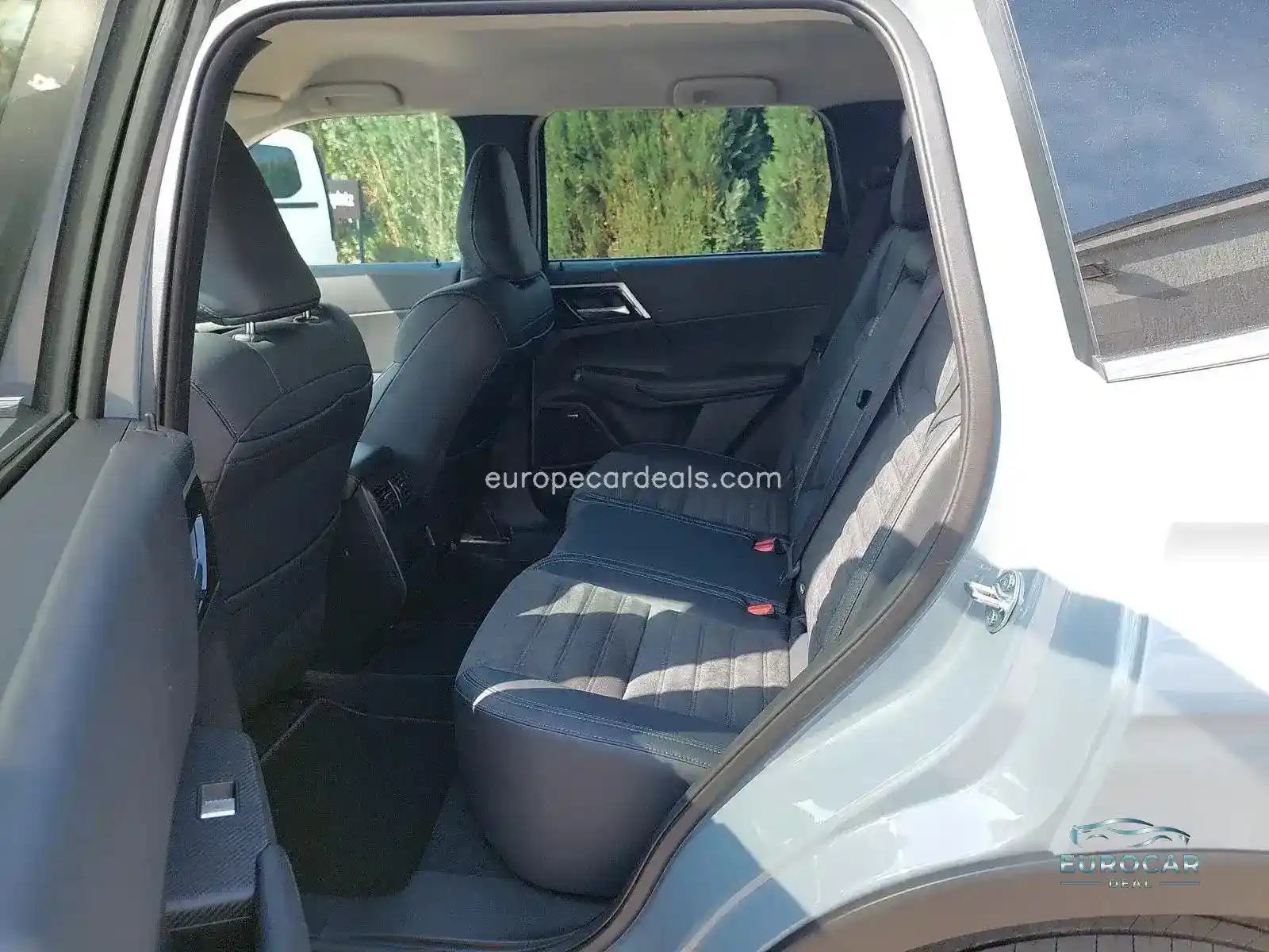 Mitsubishi Plug-in Hybrid Outlander