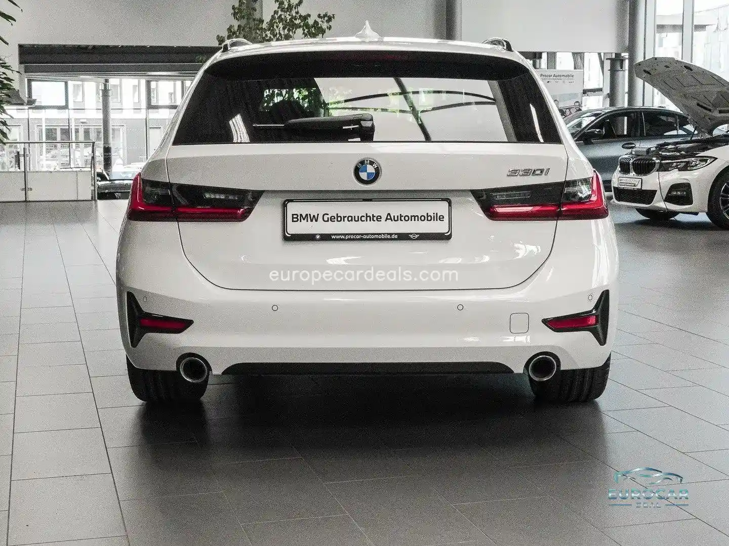 BMW 330