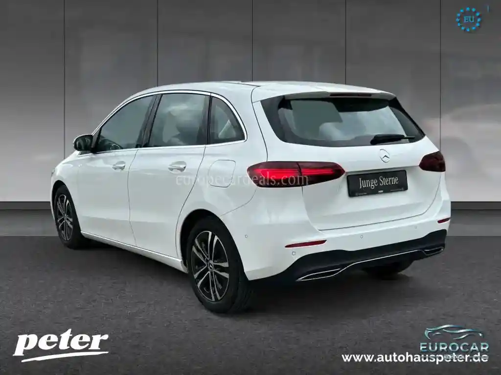 Mercedes-Benz B 180