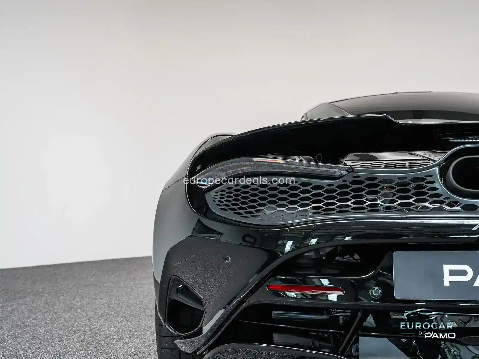 McLaren 750S
