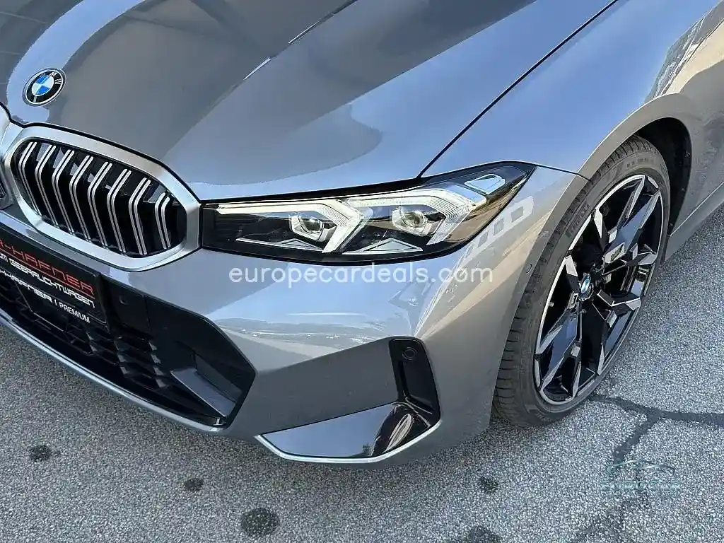 BMW 330