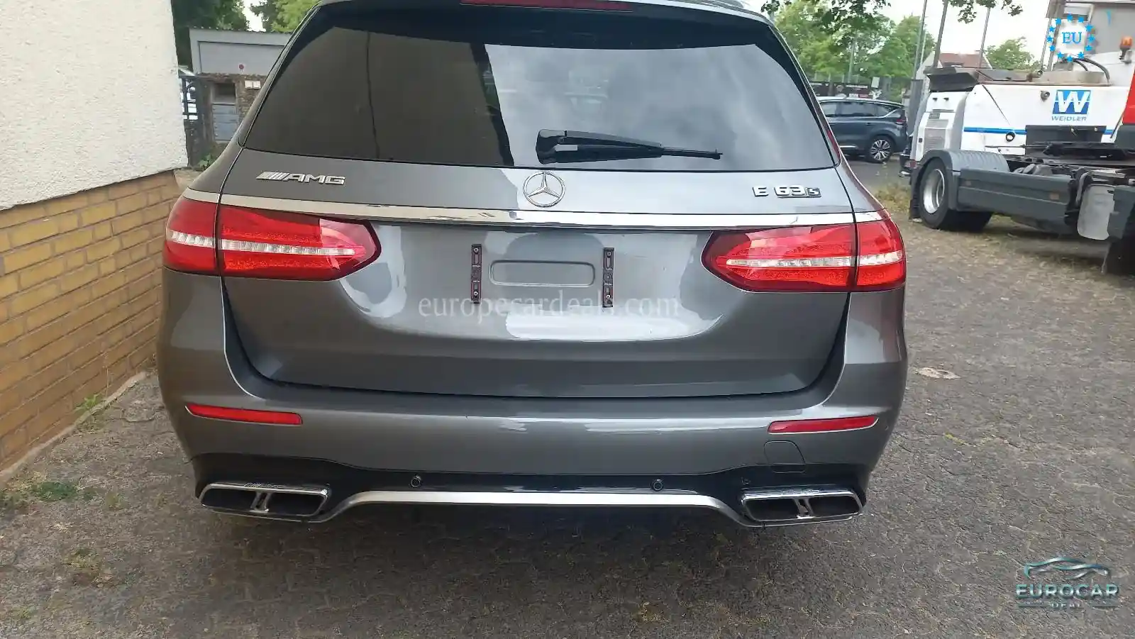 Mercedes-Benz E 63 AMG