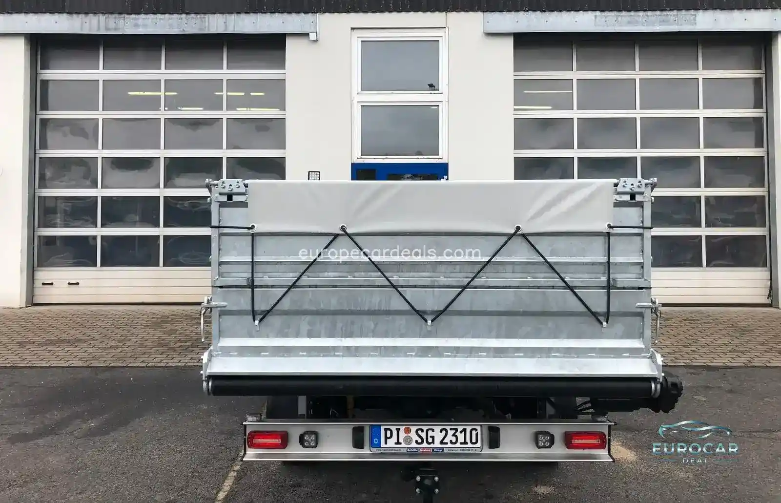 Single Cab4x4 L BIG MAX L2 Gurtbandaufbau