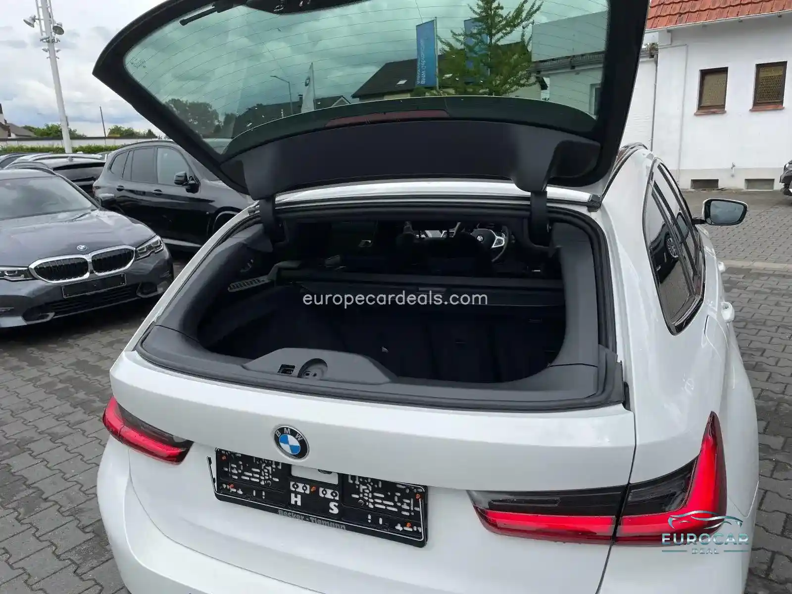 BMW 330