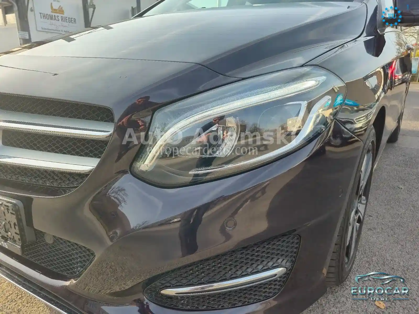 Mercedes-Benz B 180