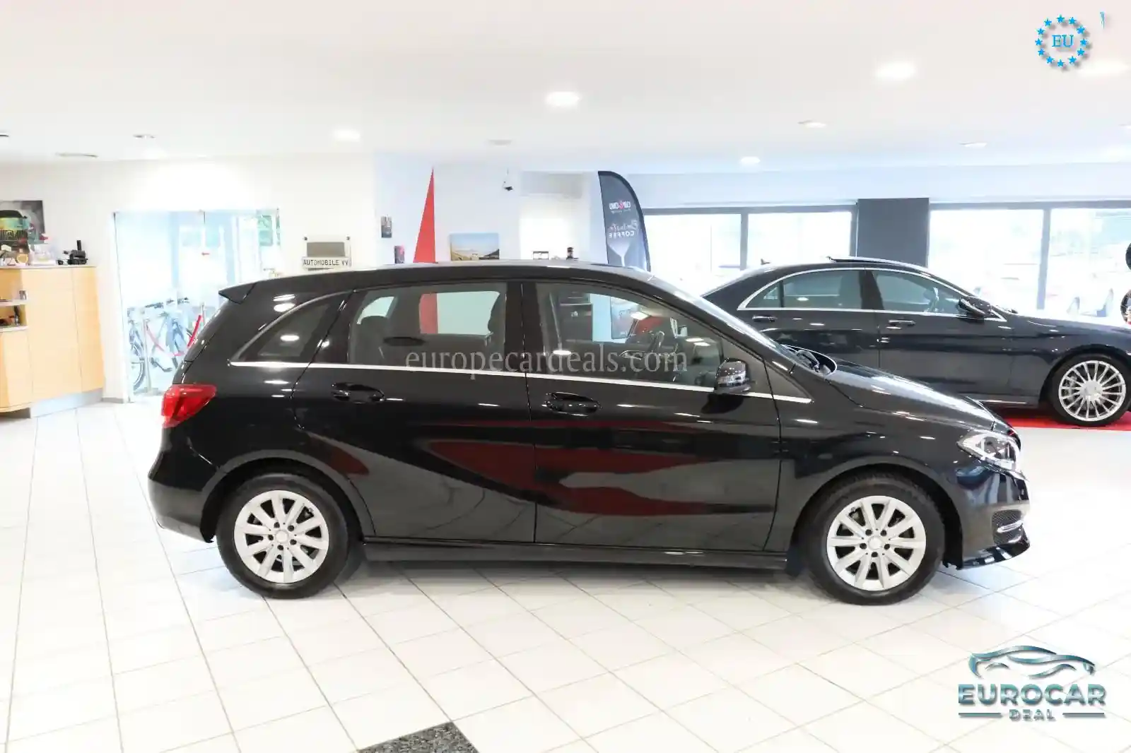 Mercedes-Benz B 180