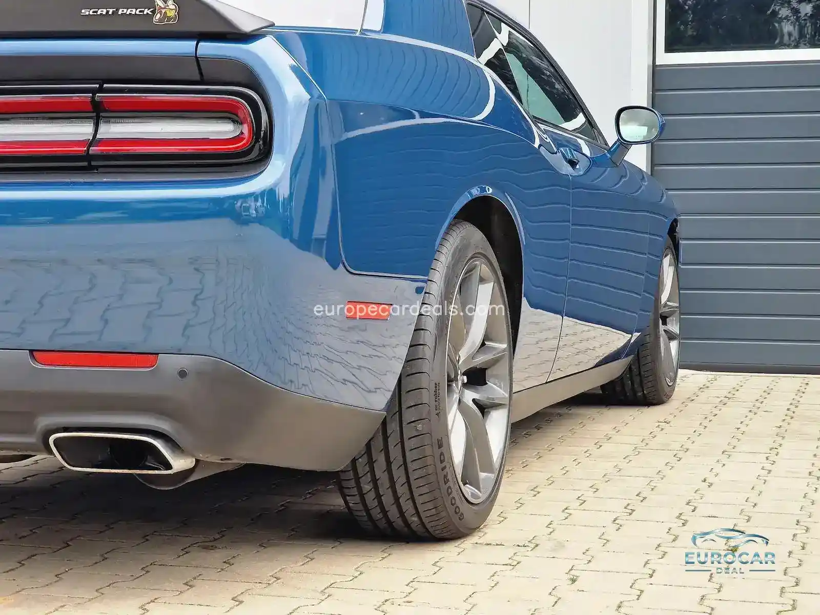 Dodge Challenger