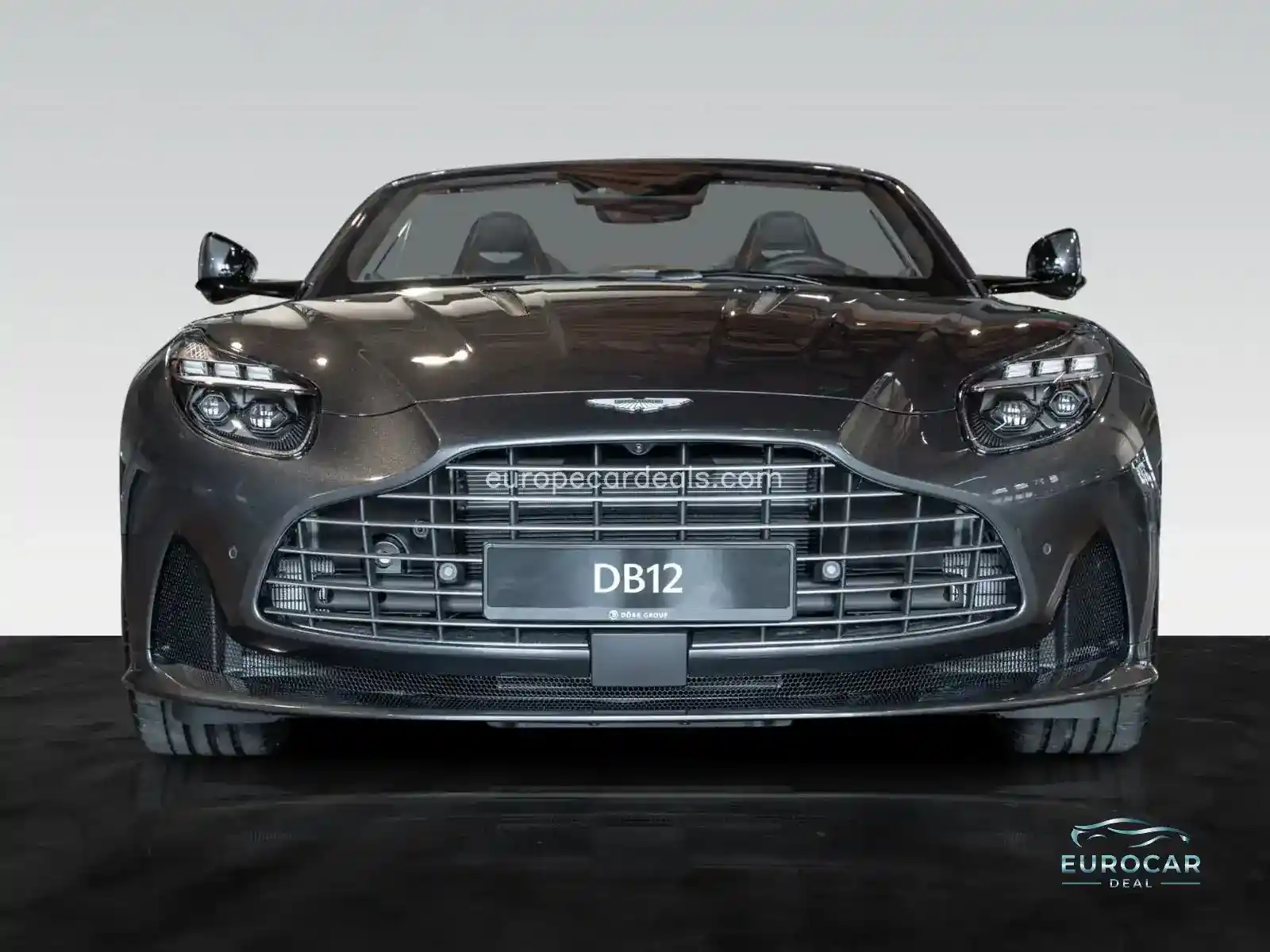 Aston Martin DB12