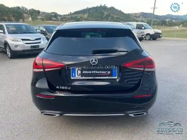 Mercedes-Benz A 180