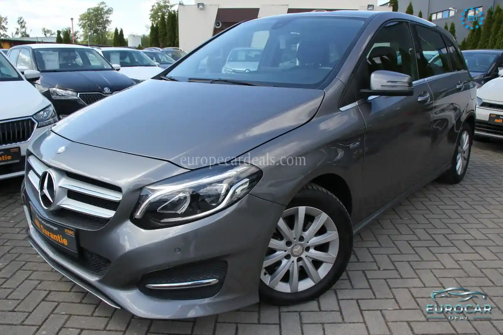 Mercedes-Benz B 180