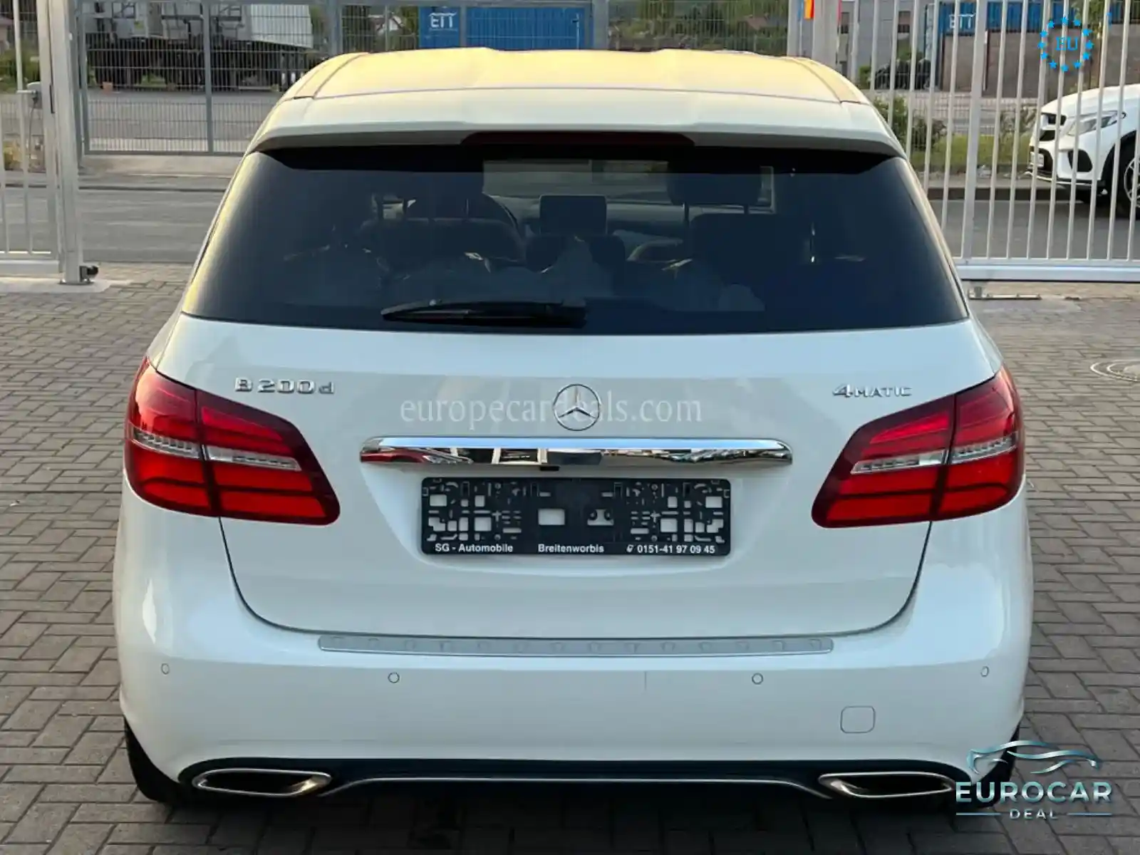 Mercedes-Benz B 200