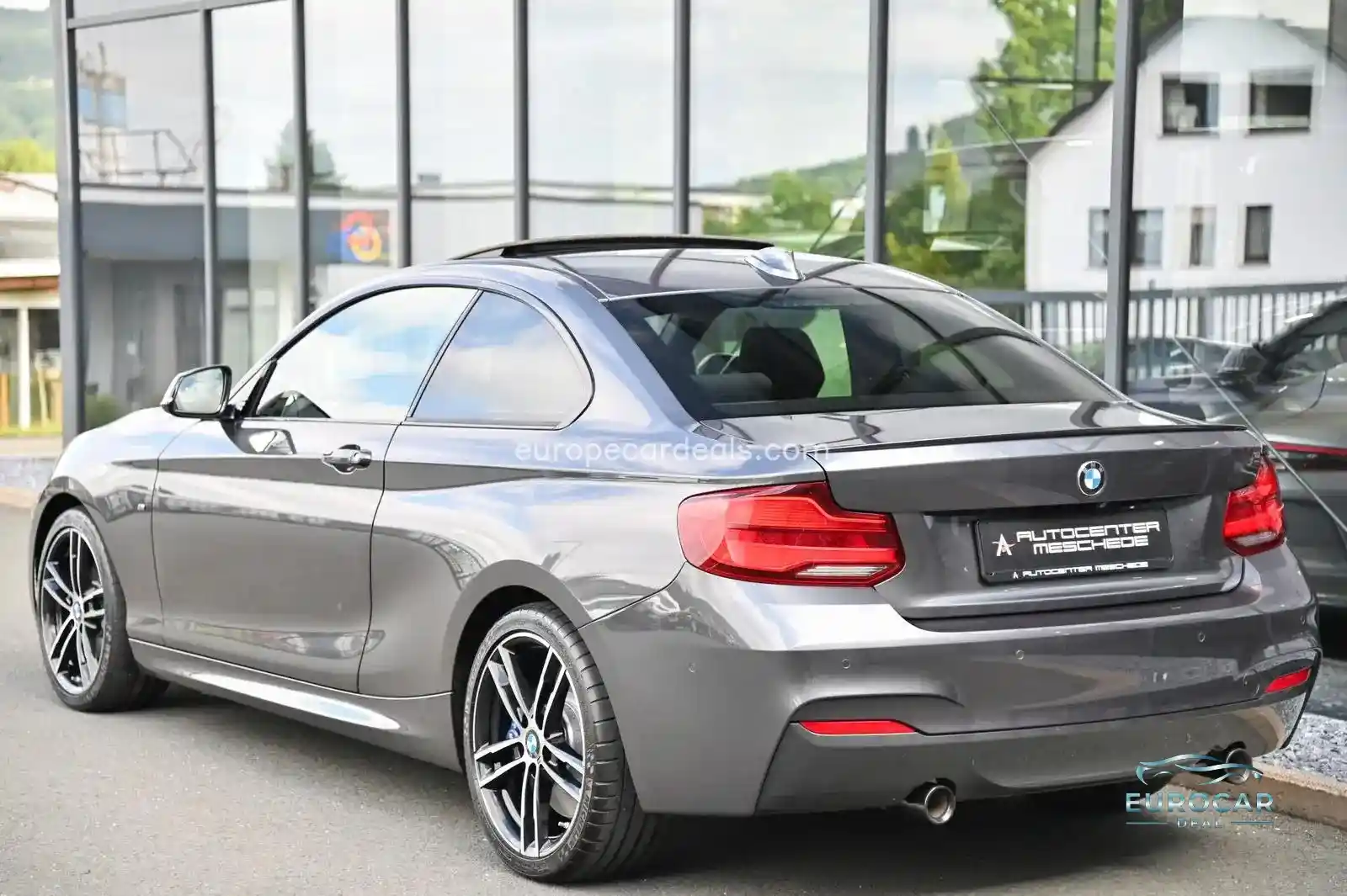 BMW M240i
