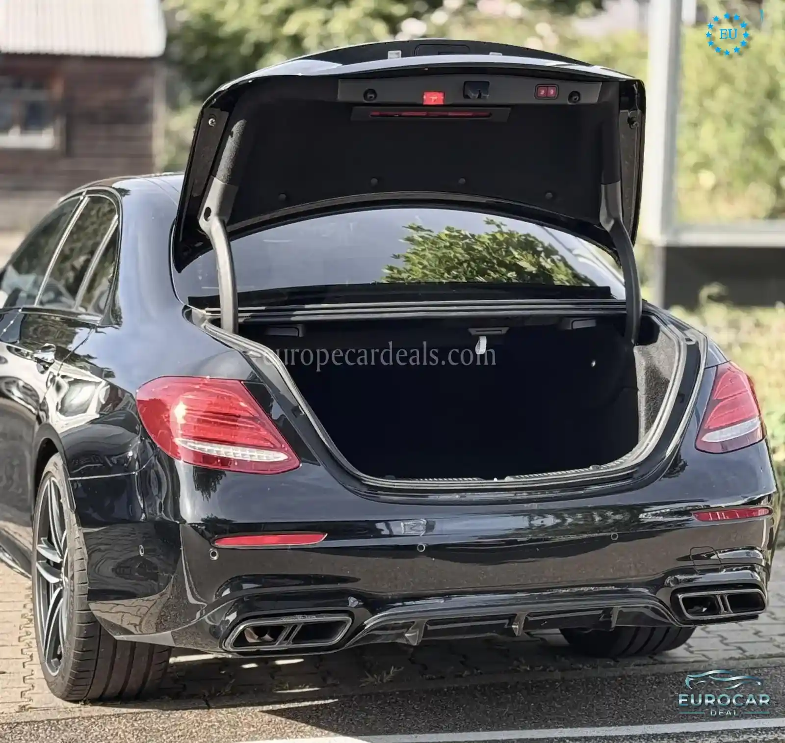 Mercedes-Benz E 63 AMG