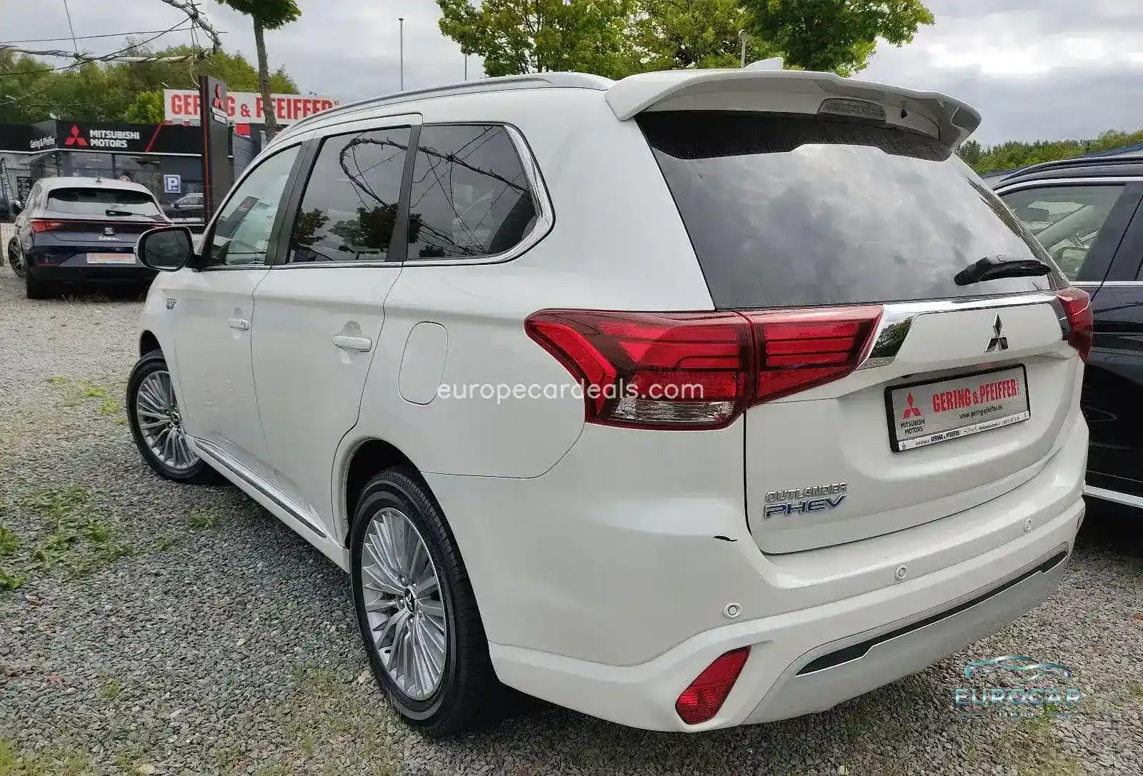 Mitsubishi Plug-in Hybrid Outlander