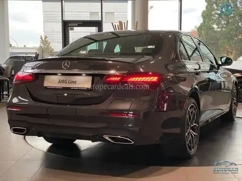Mercedes-Benz E 300