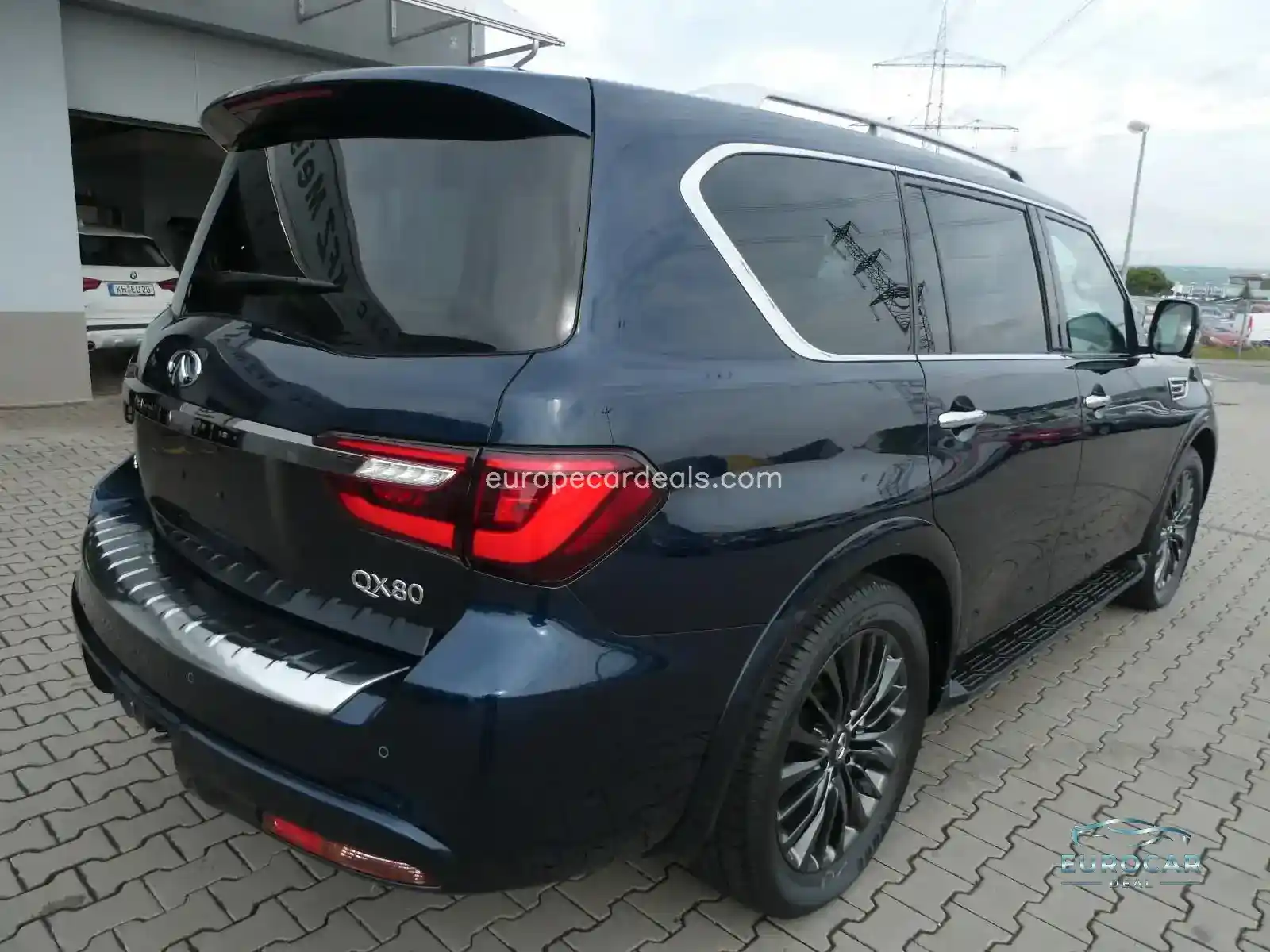 Infiniti QX80