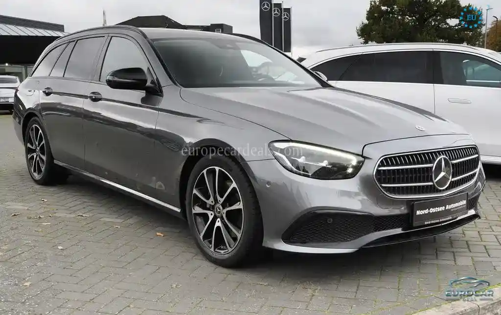 Mercedes-Benz E 220