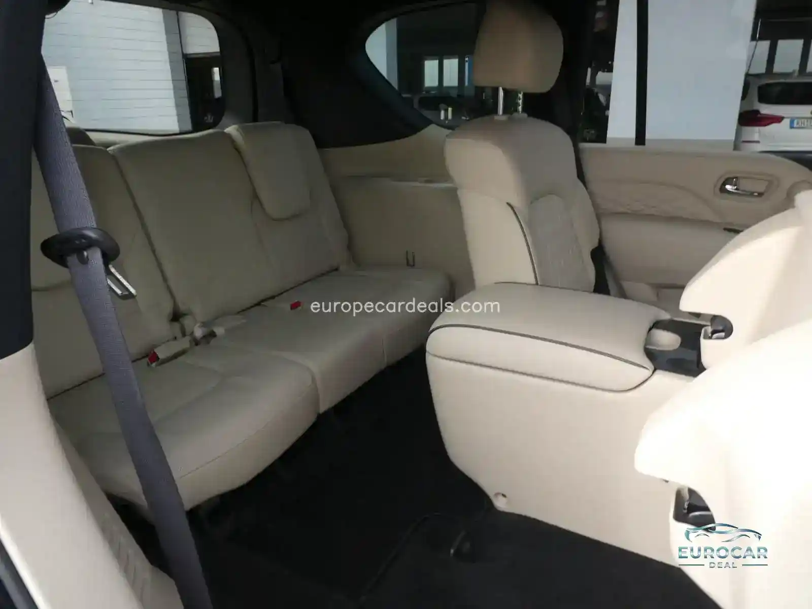 Infiniti QX80