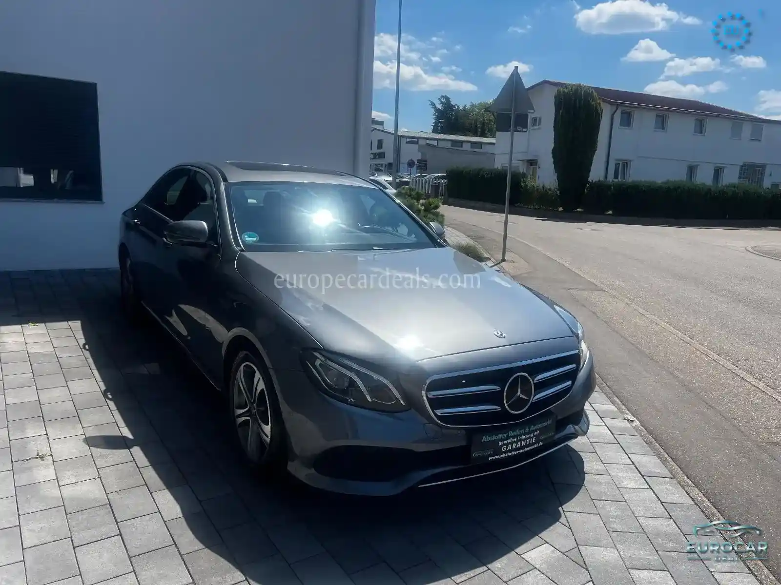 Mercedes-Benz E 200
