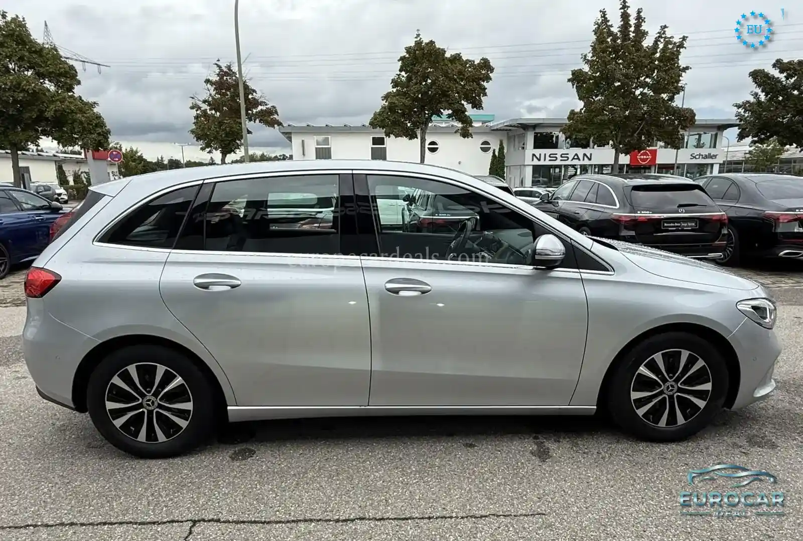 Mercedes-Benz B 180