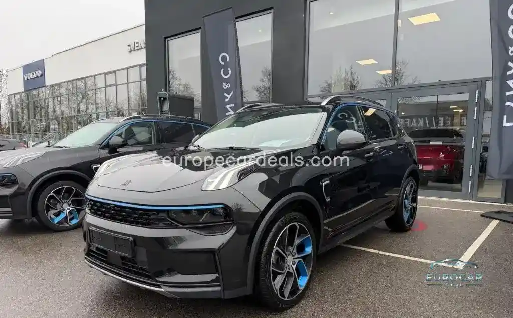Lynk&Co 01